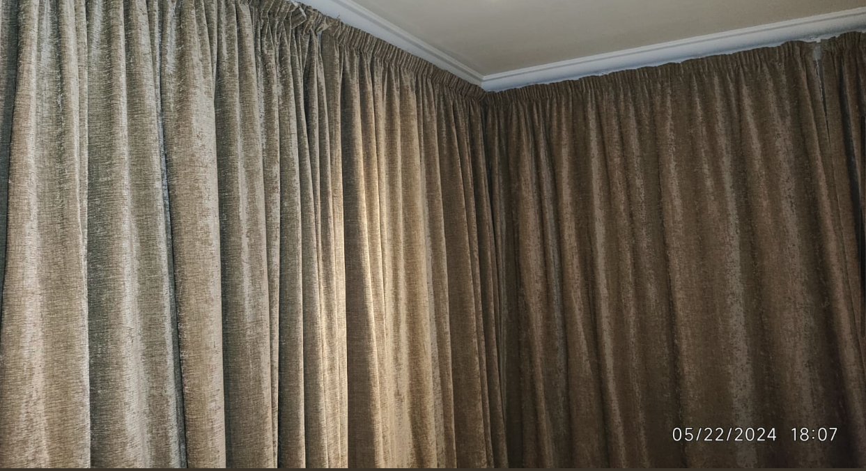 Professional Curtain & Blind Installation Service
